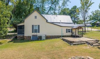 1421 Hendrix St, Altus, AR 72821