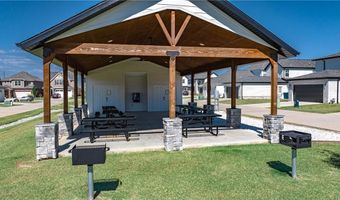 2808 SW Arlington Blvd, Bentonville, AR 72713