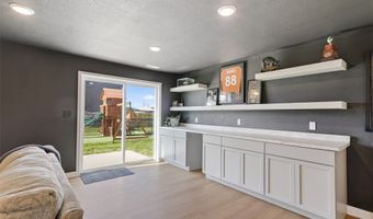 2624 21st St SW, Altoona, IA 50009