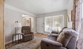9864 Quandt Ave, Allen Park, MI 48101