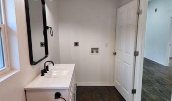 213 Wilson Ave, Atmore, AL 36502