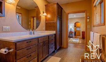 8 Mountain View Dr, Cody, WY 82414