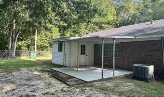 115 Davison Ln, Atmore, AL 36502