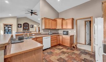596 Vaughn Trl, Akron, OH 44319