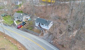67 Breakneck Rd, Alloway, NJ 07422
