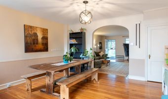 369 E GORGAS Ln, Philadelphia, PA 19119