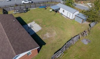 655 Beach Rd, Baxley, GA 31513