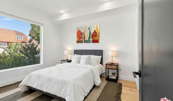 542 N Serrano Ave, Los Angeles, CA 90004