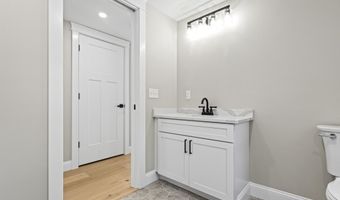 26 Binford Rd, Standish, ME 04084
