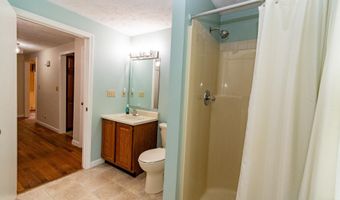 645 Walnut St, Manchester, NH 03104