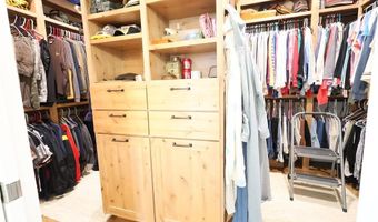 22 Doc Bar Dr, Cody, WY 82414