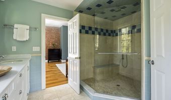 16 Cider Mill Rd, Burlington, CT 06013