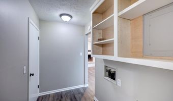 410 Highland Dr, Arkansas City, KS 67005