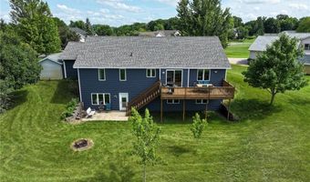 810 Latoka View Ct SW, Alexandria, MN 56308