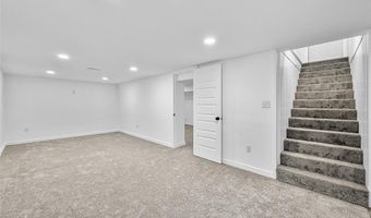 6785 NW 10th St, Des Moines, IA 50313
