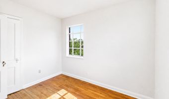 121 33RD St NE, Washington, DC 20019