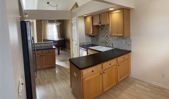 693 Elmwood Pt, Aurora, OH 44202