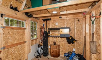 2052 Granny Squirrel Dr, Andrews, NC 28901