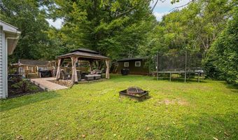 9658 Oakland St, Angola, NY 14006