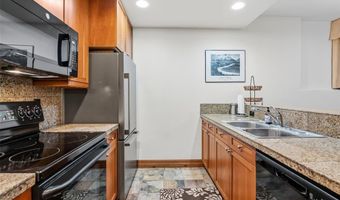 34 Highfield Trl 112, Breckenridge, CO 80424
