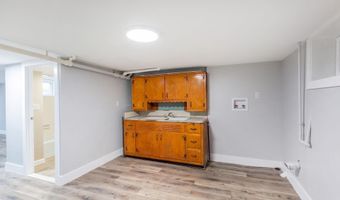 32 KELLY Pkwy, Bayonne, NJ 07002