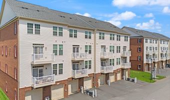 21709 CHARITY Ter 10C, Ashburn, VA 20147
