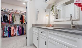 1210 Signal Lake Ct, Baldwin City, KS 66006