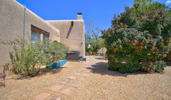 2762 Cliffrose Dr NE, Albuquerque, NM 87122
