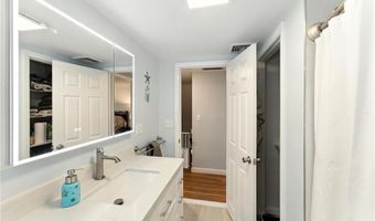 10 Mark Dr, Cranston, RI 02920