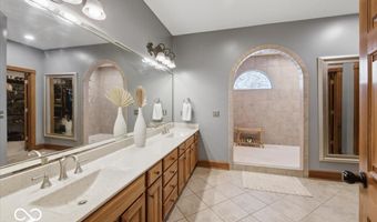 1918 Thistle Ct, Avon, IN 46123