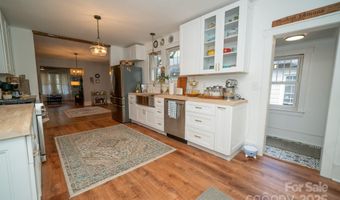 1712 Umstead St, Charlotte, NC 28205