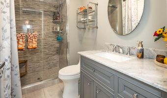 129 Dumbarton Hill Ct, Aberdeen, NJ 07747
