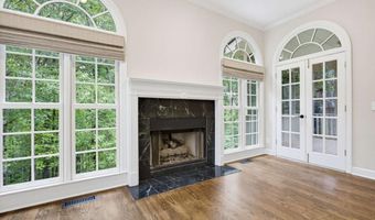 5185 Catalpa Knl, Acworth, GA 30101