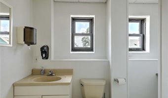 577 Warren Ave, East Providence, RI 02914