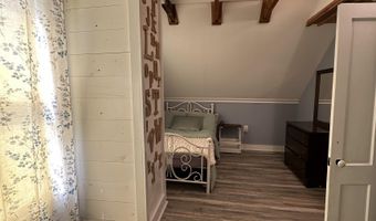 8 Main St, Bennington, NH 03442