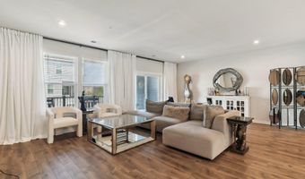 44501 WOLFHOUND Sq, Ashburn, VA 20147