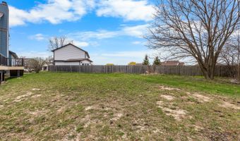 330 OAK HILL Ct, Antioch, IL 60002