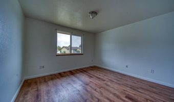 821 KEVIN Pl, Brookings, OR 97415