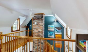 75 Court St, Belfast, ME 04915