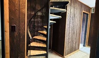 151 E 22nd St, Baxter Springs, KS 66713