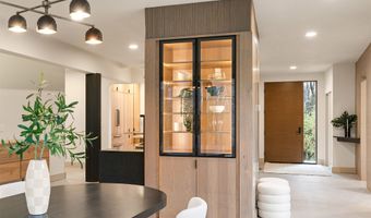 8830 NW 35th St, Ankeny, IA 50023