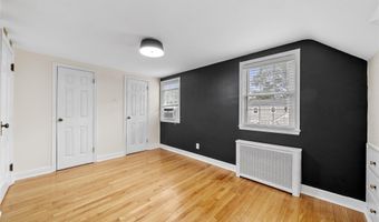 68 Prospect St, Amityville, NY 11701