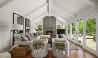 18 Emmons Canyon Ct, Alamo, CA 94507