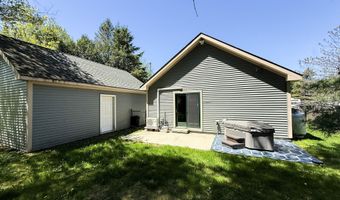 373 Spring Rd, Augusta, ME 04330