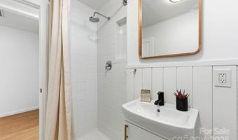 340 Dillingham Cir 1, Asheville, NC 28805