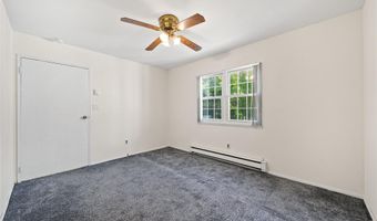 75 Harbor N, Amityville, NY 11701