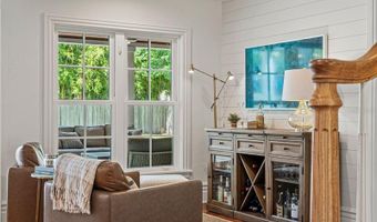 1207 W NEW HAMPSHIRE St, Orlando, FL 32804
