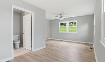 934 N LONGFELLOW St, Arlington, VA 22205