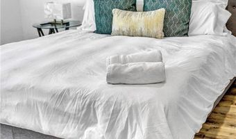 1453 Santa Anita Dr B, Las Vegas, NV 89119
