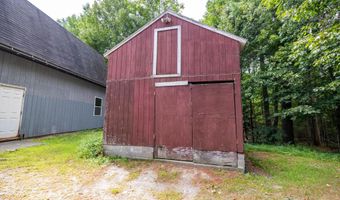 77 Knowles Rd, Belgrade, ME 04917